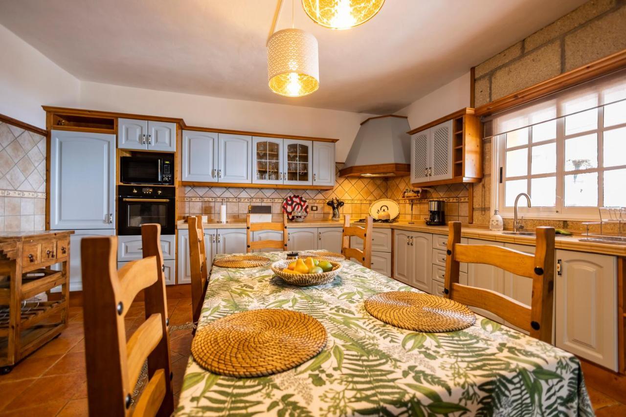 Paradise Villa Constancia With Views La Corujera Екстериор снимка