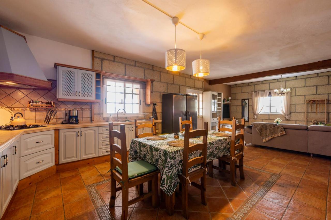 Paradise Villa Constancia With Views La Corujera Екстериор снимка
